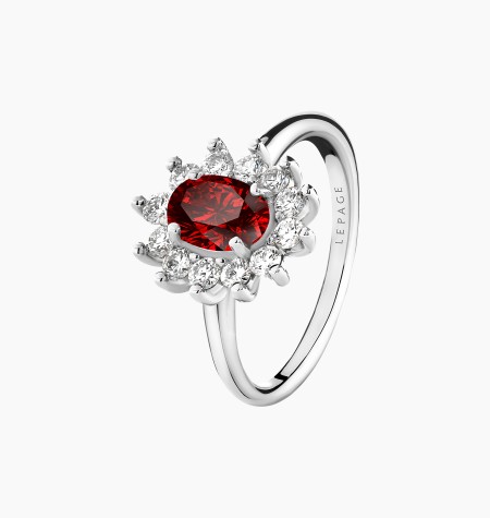
                                                                                    Daisy ring in gold, ruby and diamonds / Lepage
                                                                            
