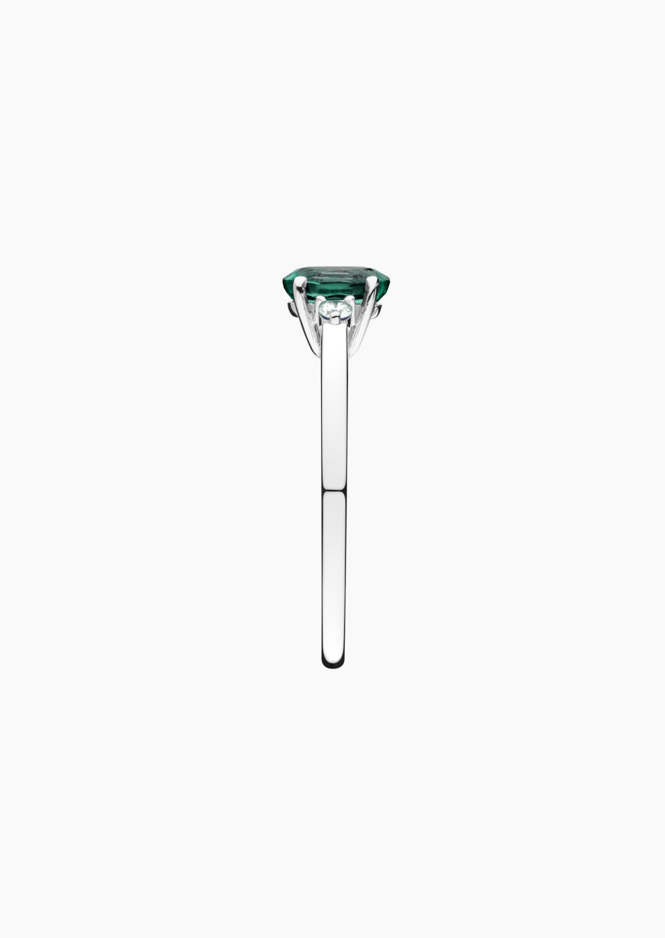 Romeo ring in gold, emerald and diamonds / Lepage Romeo ring in gold, emerald and diamonds / Lepage
