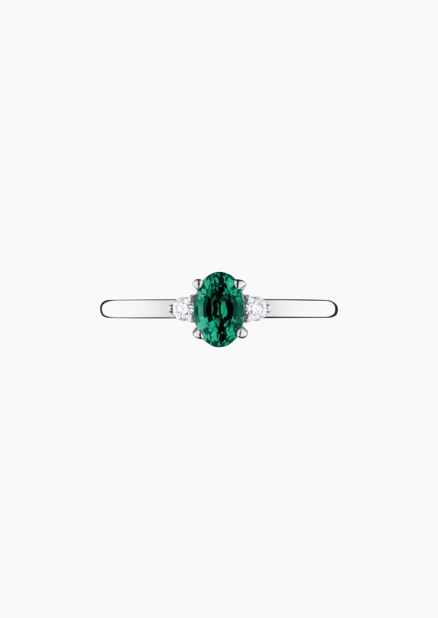 Romeo ring in gold, emerald and diamonds / Lepage