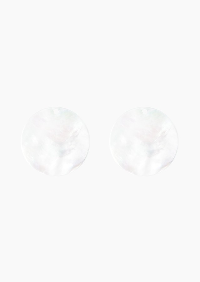 
                                                                                    Colette Notre-Dame tokens for earrings in white mother-of-pearl / Lepage
                                                                            
