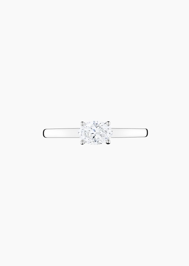 Emotion solitaire in gold and oval-cut diamond / Lepage