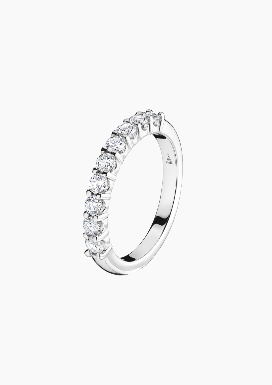 Majesté wedding ring in gold and diamonds / Lepage