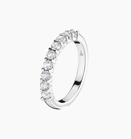 Majesté wedding ring in gold and diamonds / Lepage