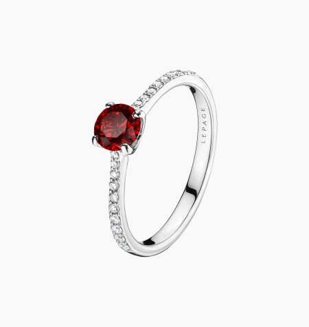 Demoiselle solitaire in gold, ruby and diamonds / Lepage