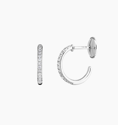 
                                                                                    Boucles d'oreilles Demoiselle en or et diamants / Lepage
                                                                            