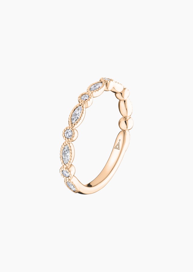 Léontine wedding ring in gold and diamonds / Lepage