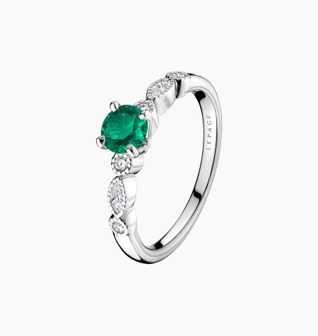 Léon solitaire in gold, emerald and diamonds / Lepage
