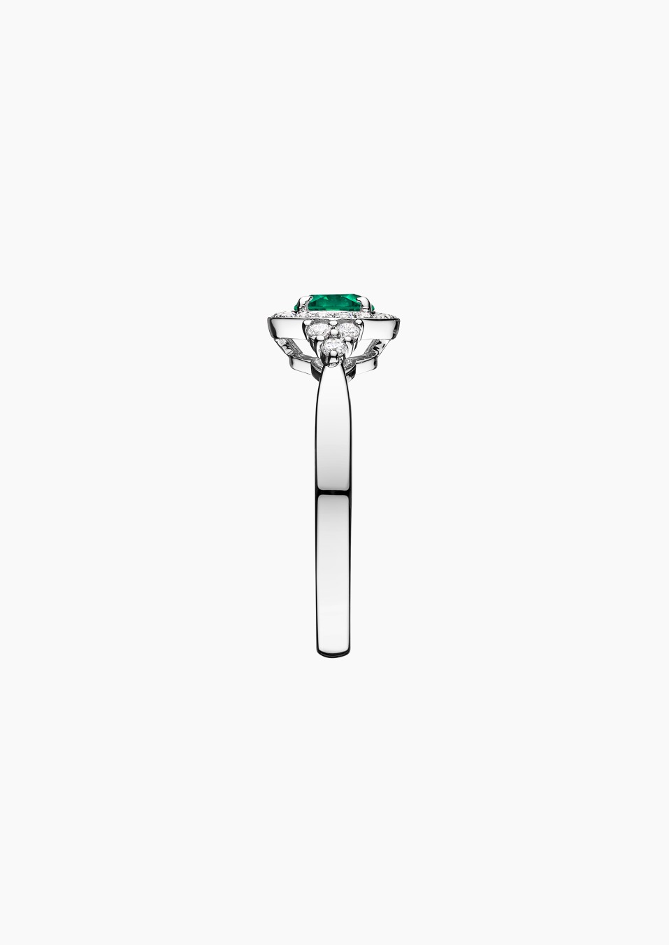 Pompadour solitaire in gold, emerald and diamonds / Lepage