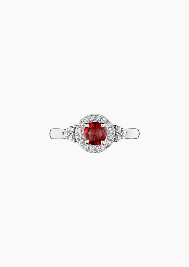 Pompadour solitaire in gold, ruby and diamonds / Lepage
