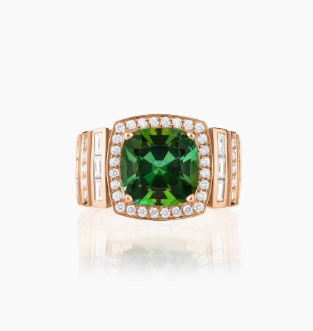 
                                                                                    Bague Joséphine en or rose, tourmaline verte et diamants / Lepage
                                                                            