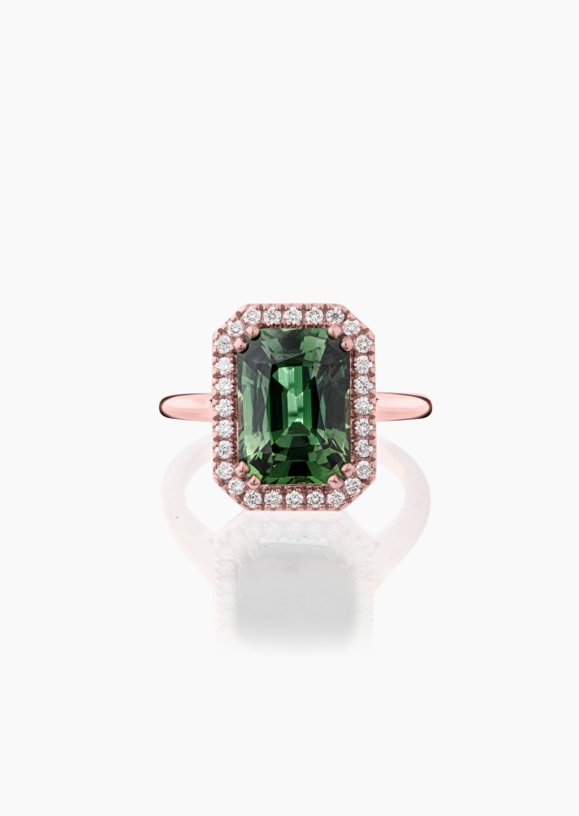 
                                                                                    Marie Lou ring in rose gold, green sapphire and diamonds / Lepage
                                                                            