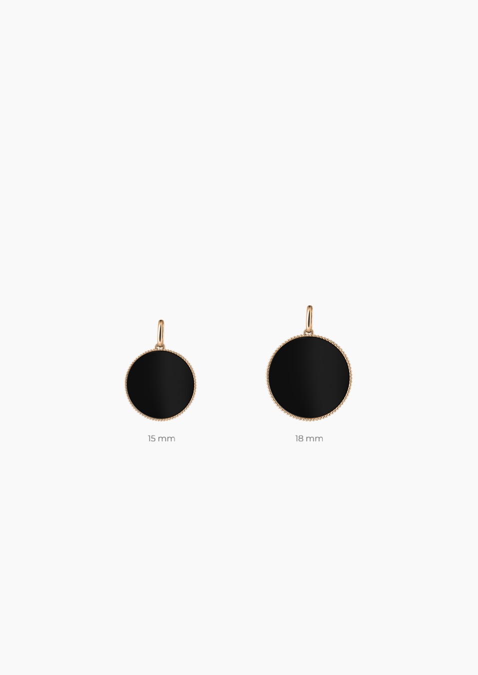 Colette Lune Perlée medal in gold and onyx / Lepage Colette Lune Perlée medal in gold and onyx / Lepage