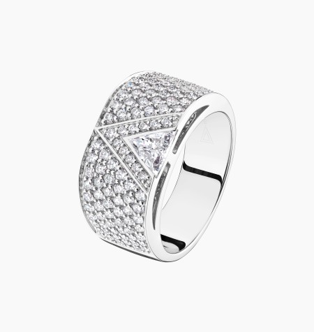 
                                                                                    Bague La Magnifique en or blanc et diamants / Lepage
                                                                            