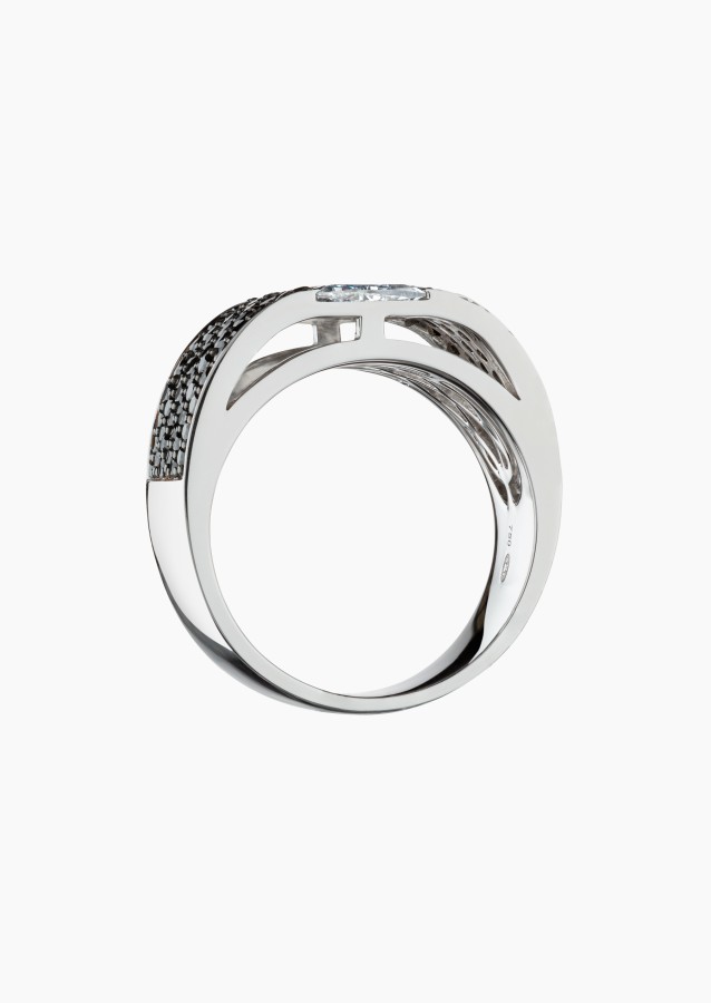 Bague La Prestigieuse en or blanc, diamant et diamants noirs / Lepage