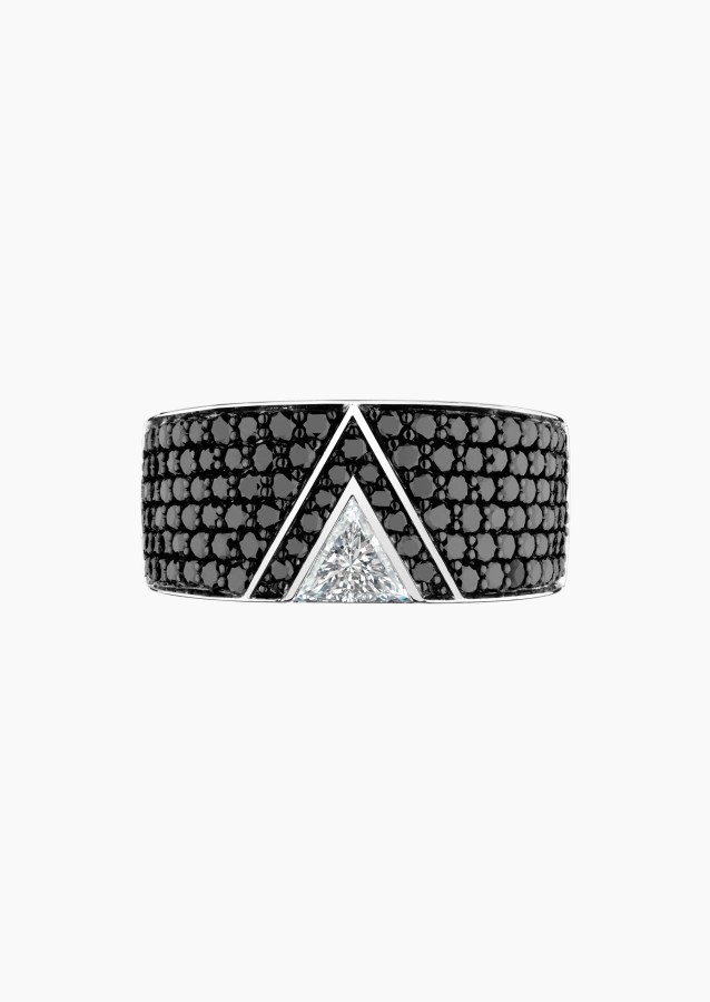 La Prestigieuse ring in white gold, diamonds and black diamonds / Lepage
