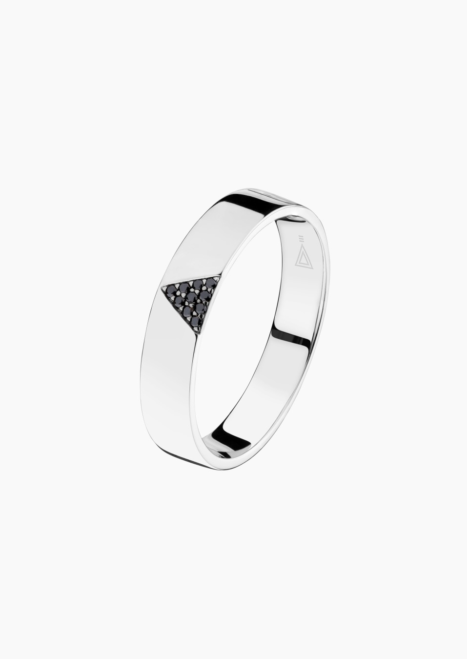 La Remarquable wedding ring in white gold and black diamonds / Lepage