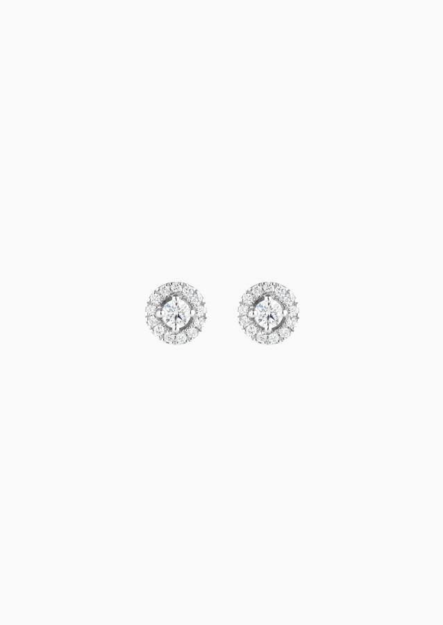 
                                                                                    Victoria earrings in gold and diamonds / Lepage
                                                                            