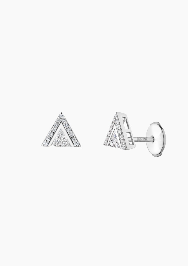 
                                                                                    La Précieuse earrings in gold and diamonds / Lepage
                                                                            