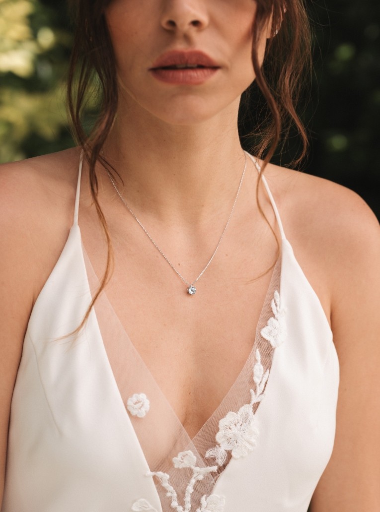 Chéri necklace in white gold and diamonds