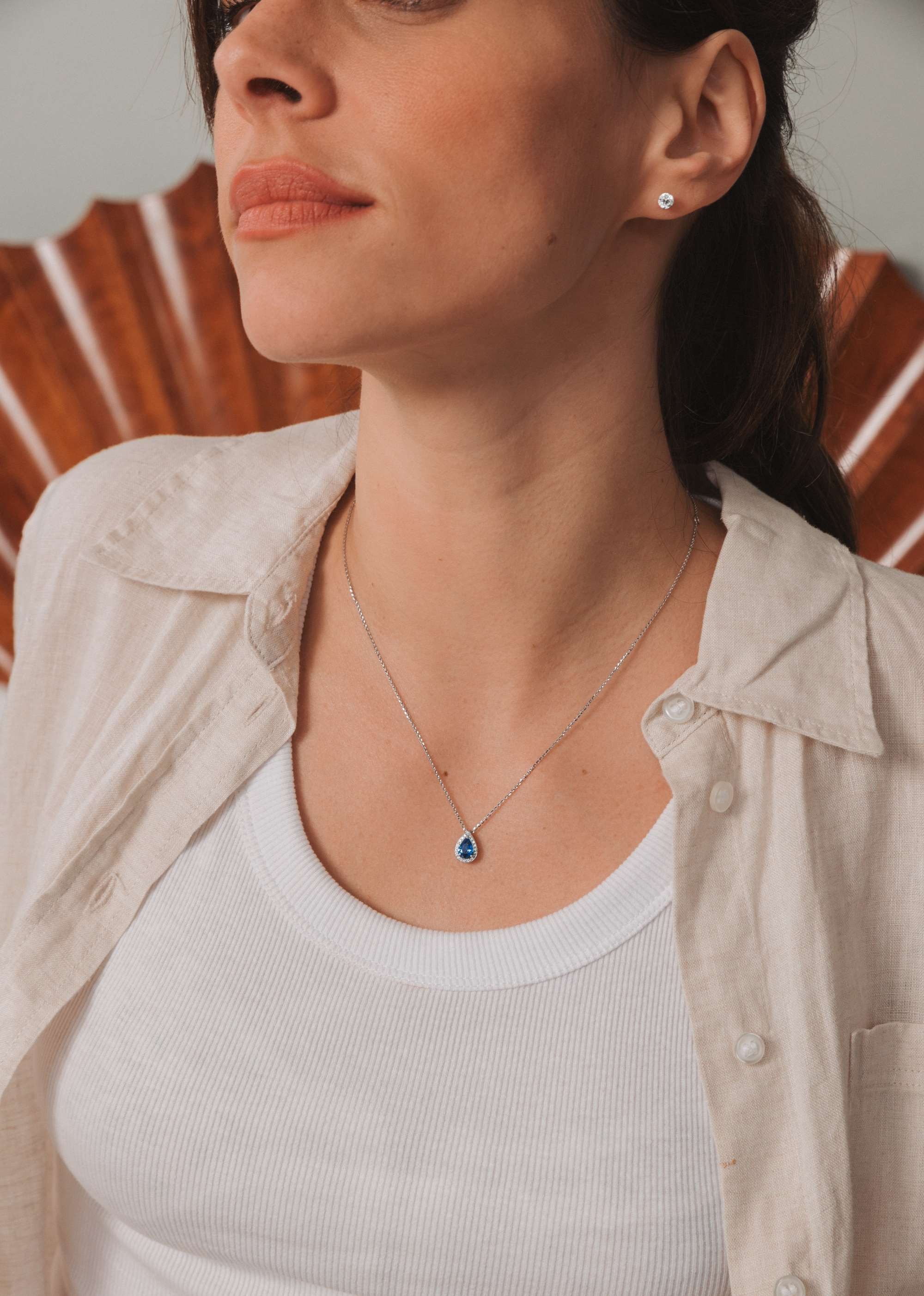 sapphire necklace with gold chain