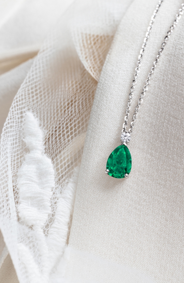gold, diamond and emerald Jacques necklace