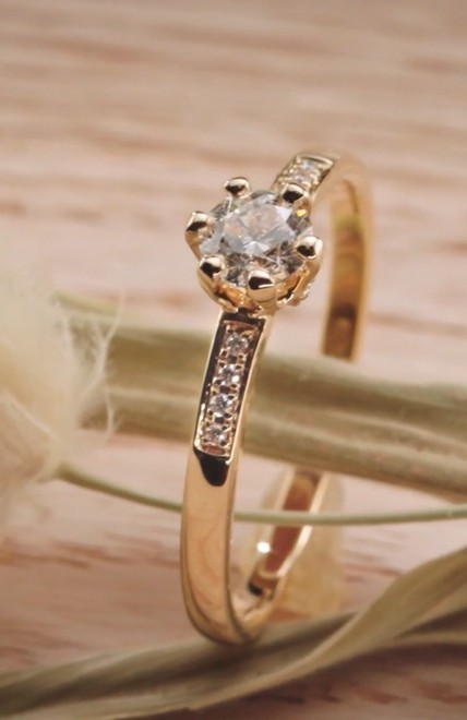 Solitaire yellow gold and diamond Achilles