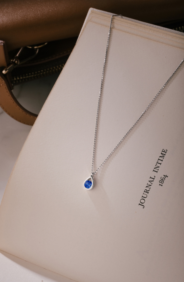 necklace clyde collection audacieuse maison lepage