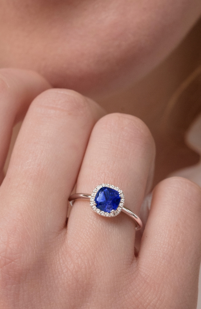 coquette saphir or blanc