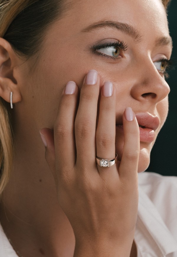 white gold jewellery bold collection